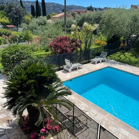 Bas De Villa Avec Acces Piscine Pres De Nice Cannes Monaco Carros Kültér fotó
